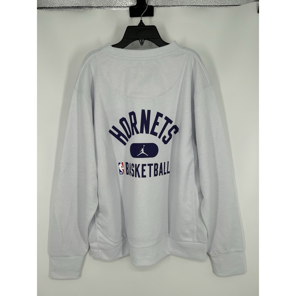 Air Jordan Charolette Hornets Nike Dri Fit Crewneck Sweatshirt White Mens Medium